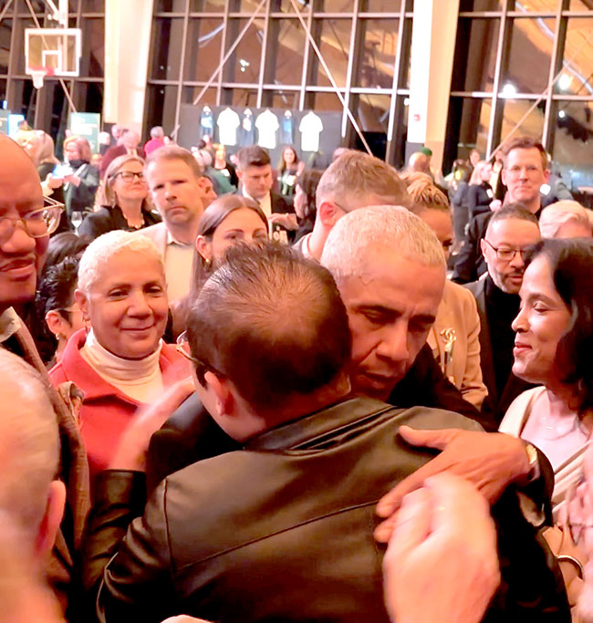 人生就是博官方网站集团董事局主席徐鹏应邀出席奥巴马总统“接待回家”招待会